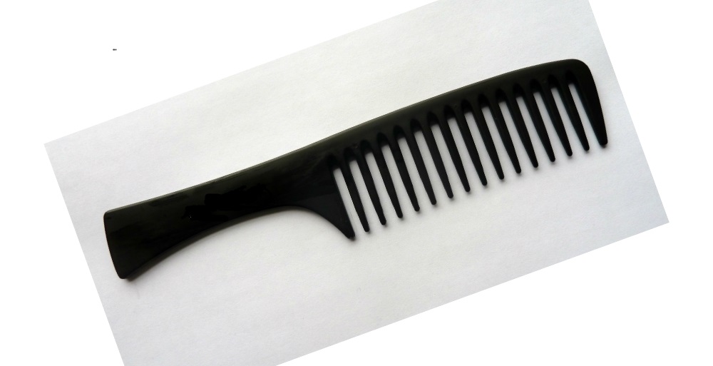 Long comb for wigs