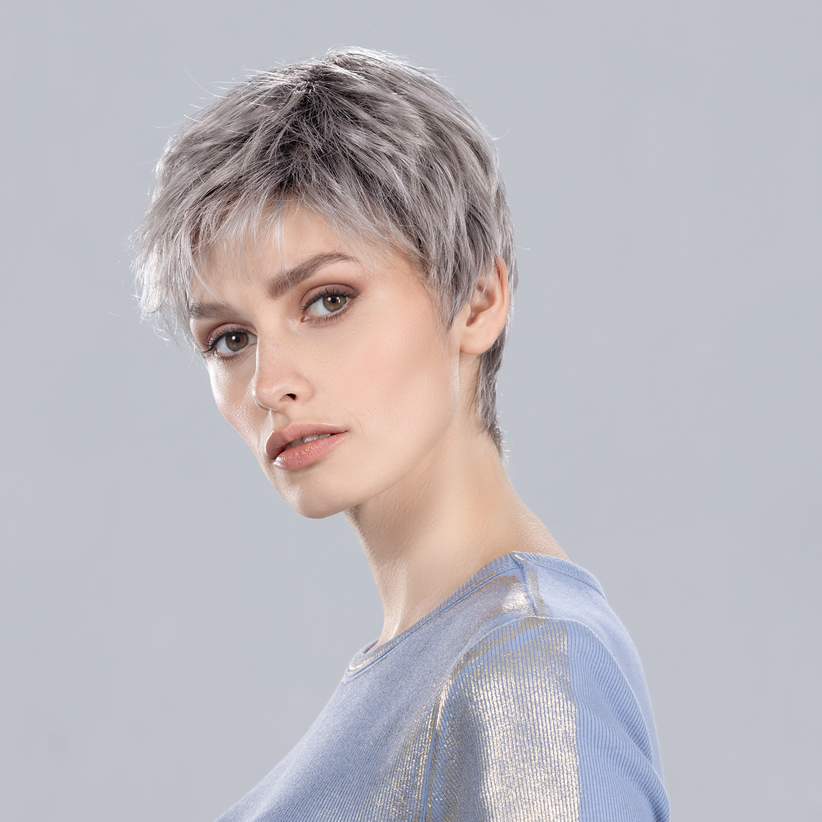 debbie-metallic-grey-roote