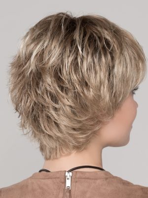 Textured layers at the back – you can tousle or smooth down 