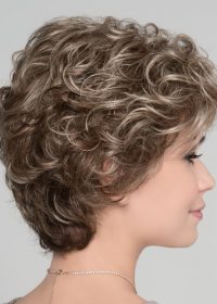 The Veronica is a lovely short wig with soft waves throughout and easy to wear