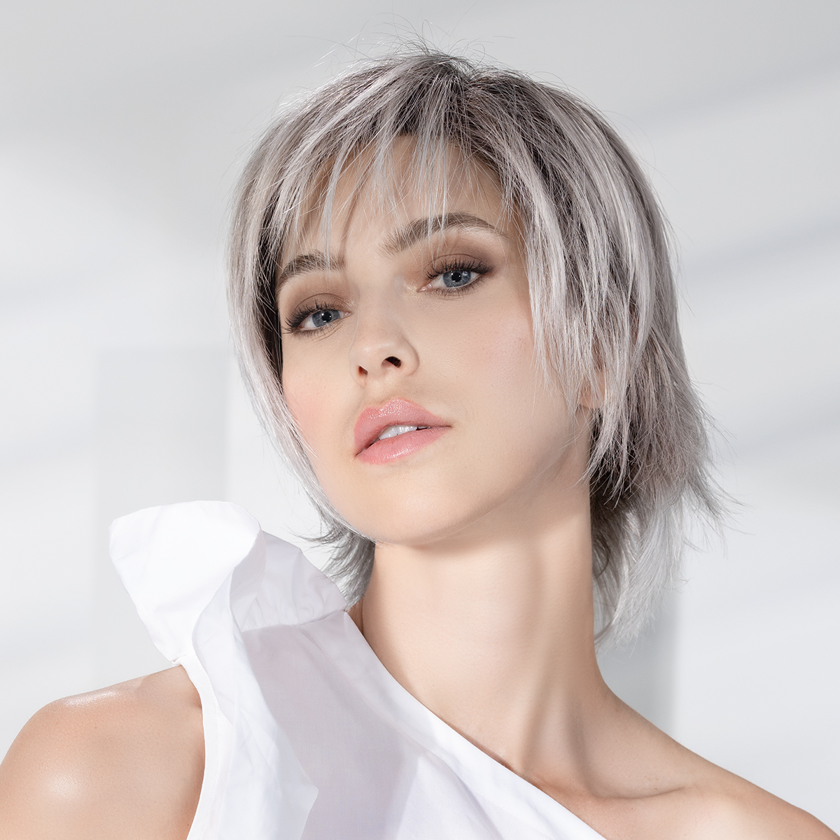 fame_soft_metallicgreyrooted fame_soft_metallicgreyrooted