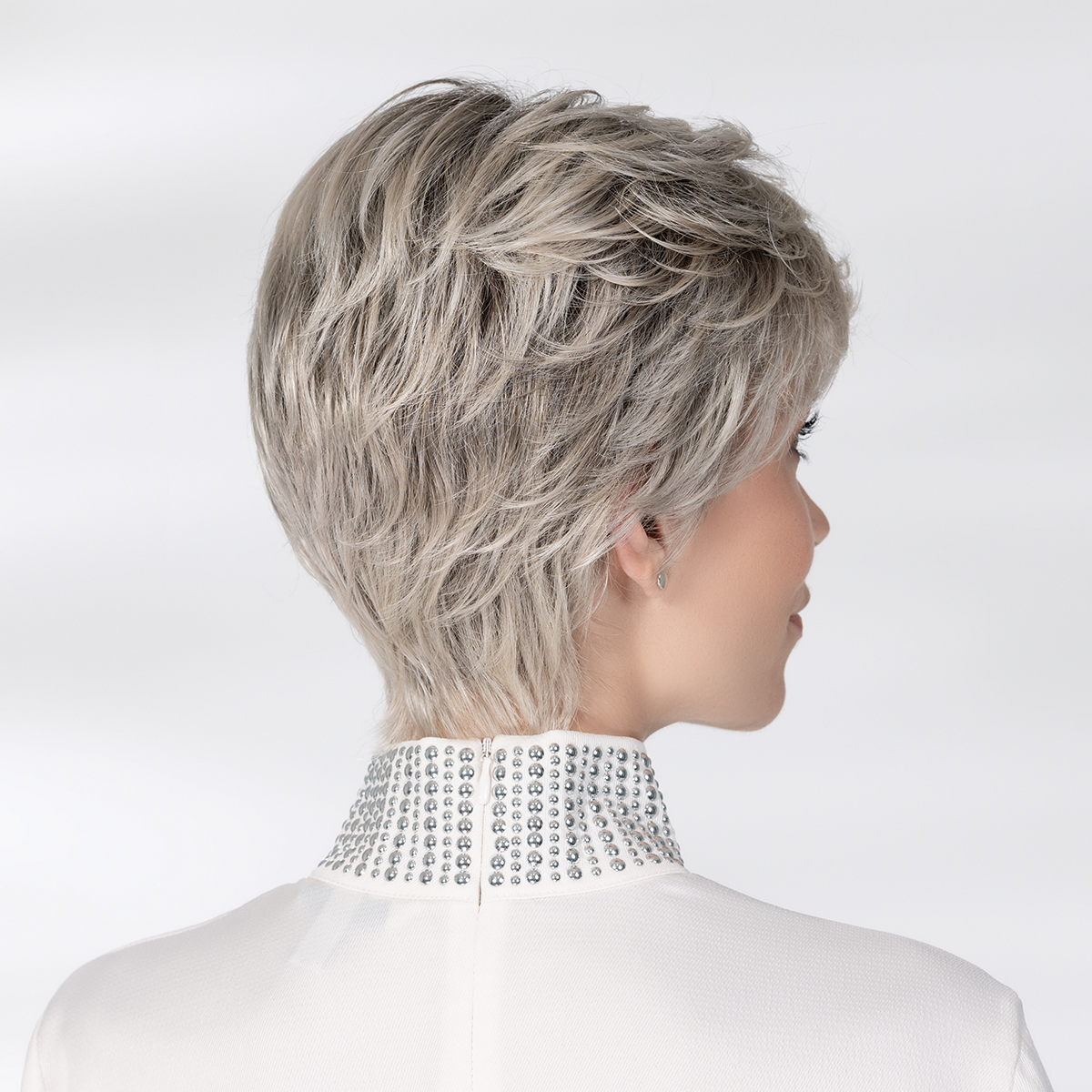 posh_deluxe_silverblonderooted