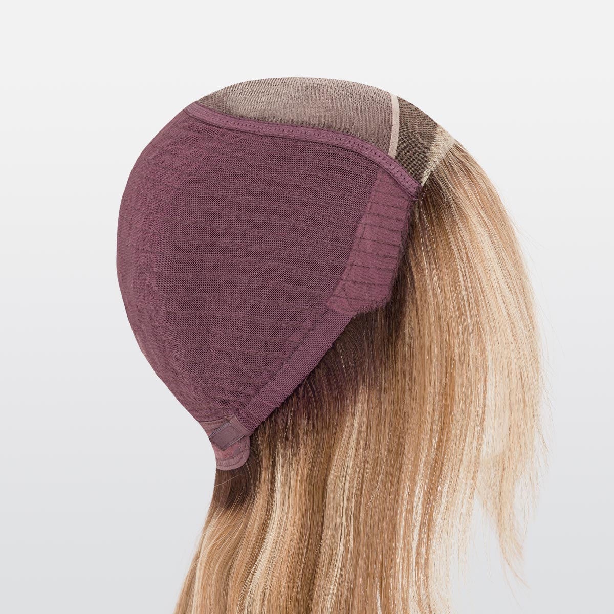 zora-cap-side: The wefted cap adapts very well to the shape of the head, and has a very good air circulation
