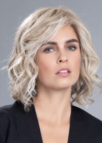 LOVELY by ELLEN WILLE in CHAMPAGNE ROOTED | Medium Blonde and Lightest Ash Blonde blend with Lightest Golden Blonde and Shaded Roots