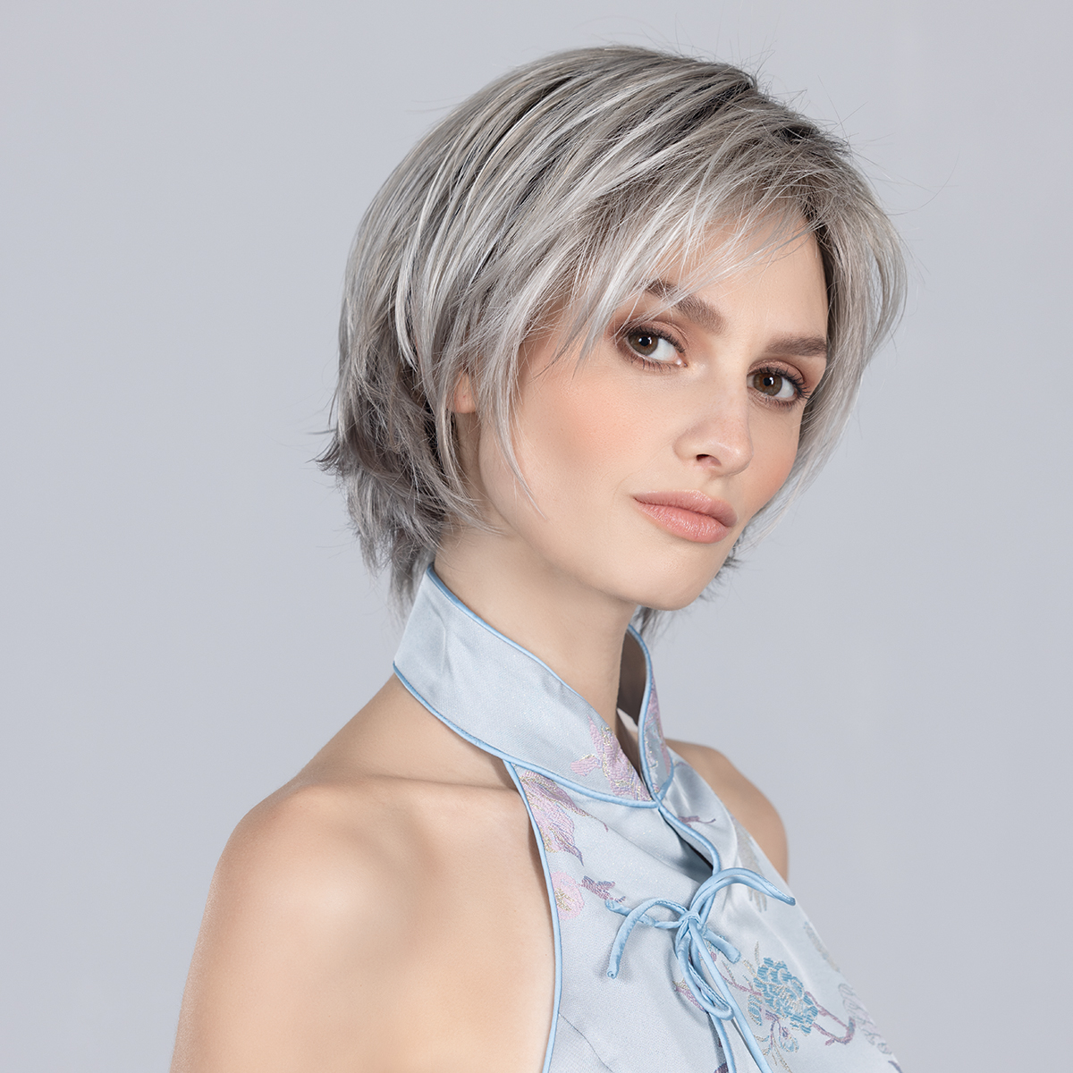 easy-mono-part-metallic-blonde-rooted