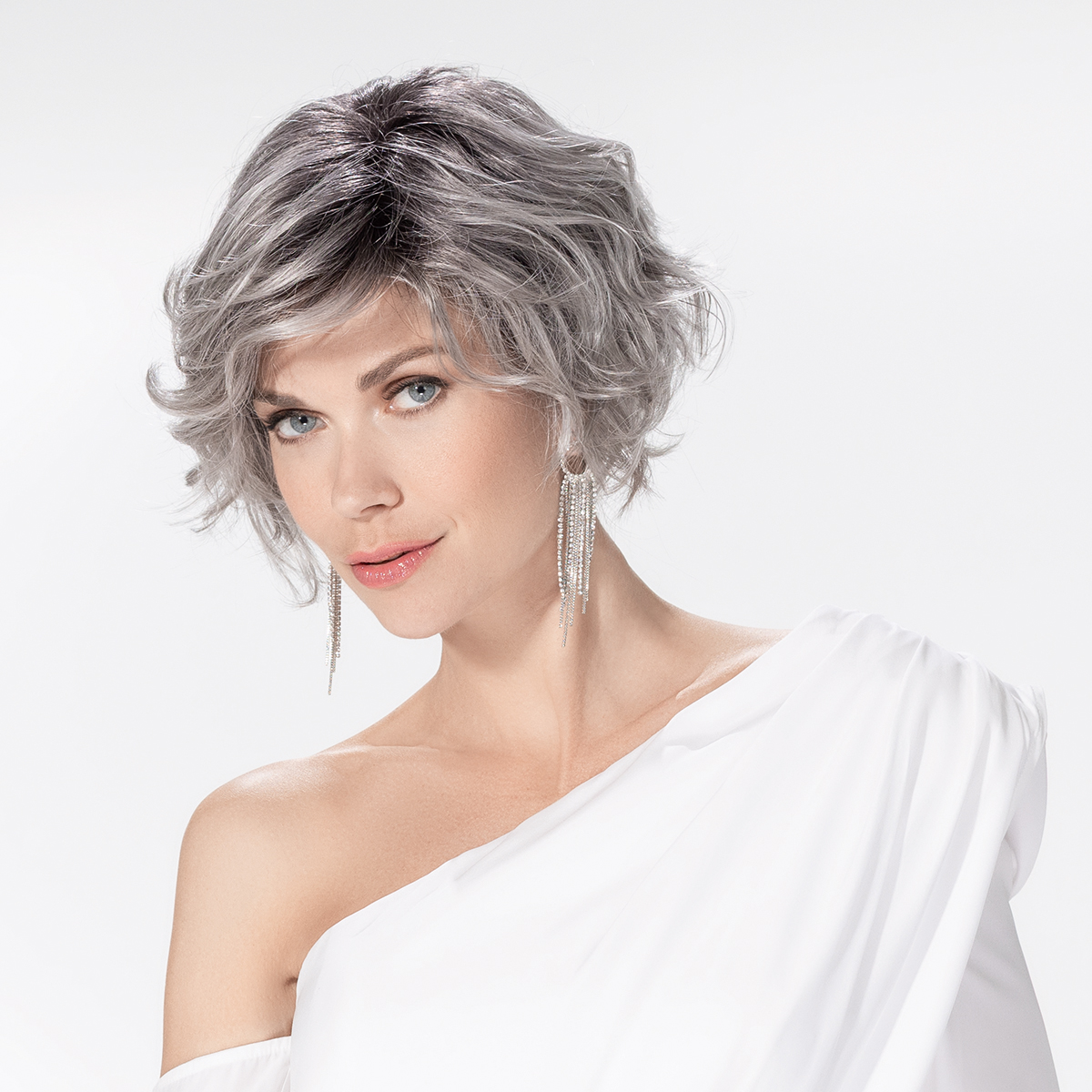 romance_deluxe_metallicgreyrooted