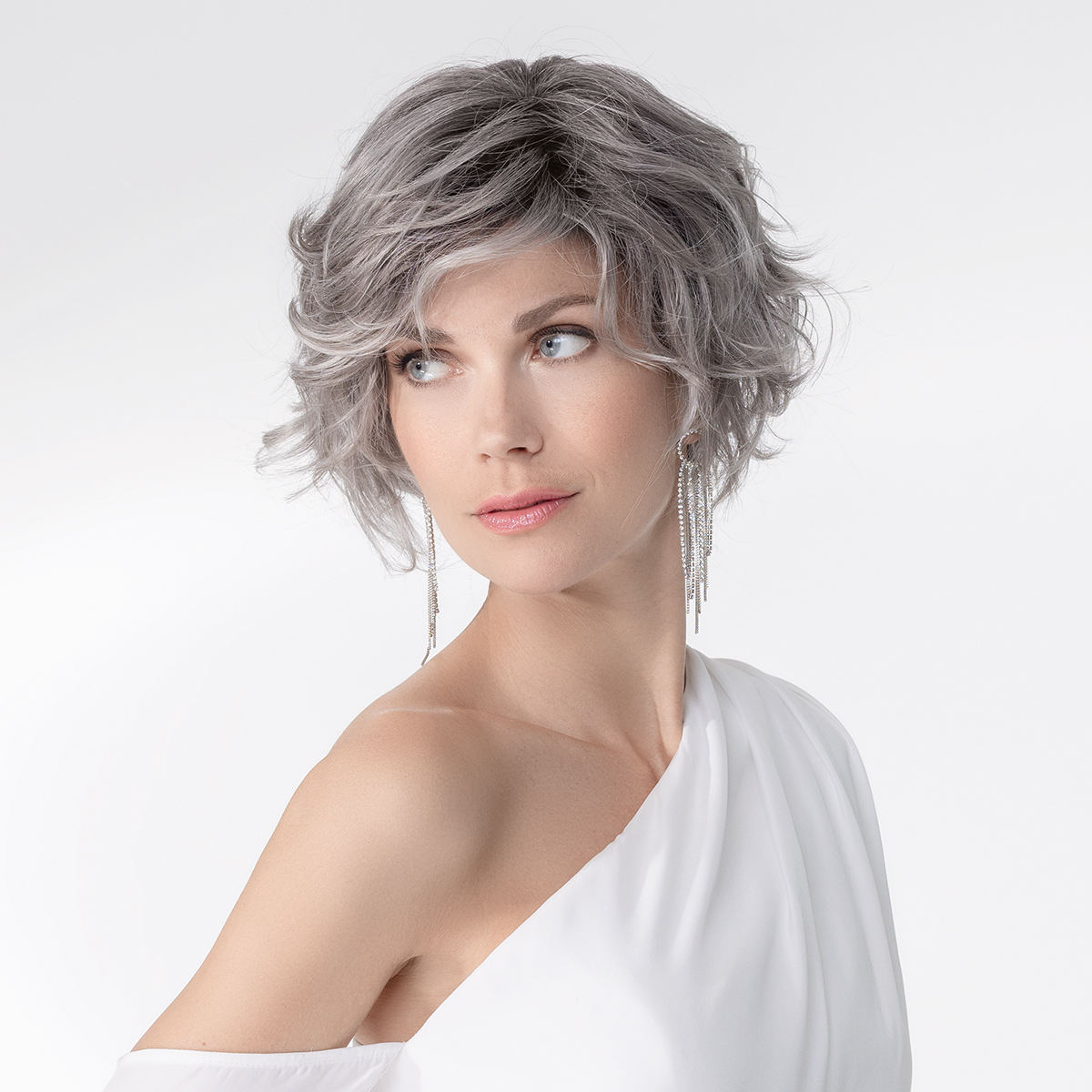 romance_deluxe_metallicgreyrooted