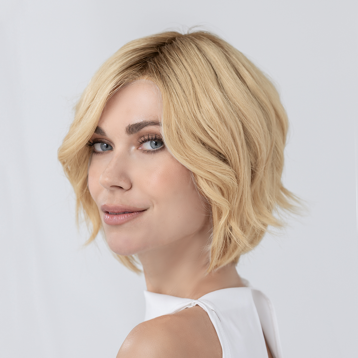 jadore_deluxe_sandyblonderooted